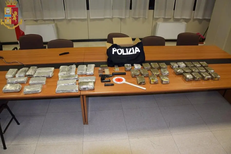 La Spezia, stroncato traffico internazionale di droga