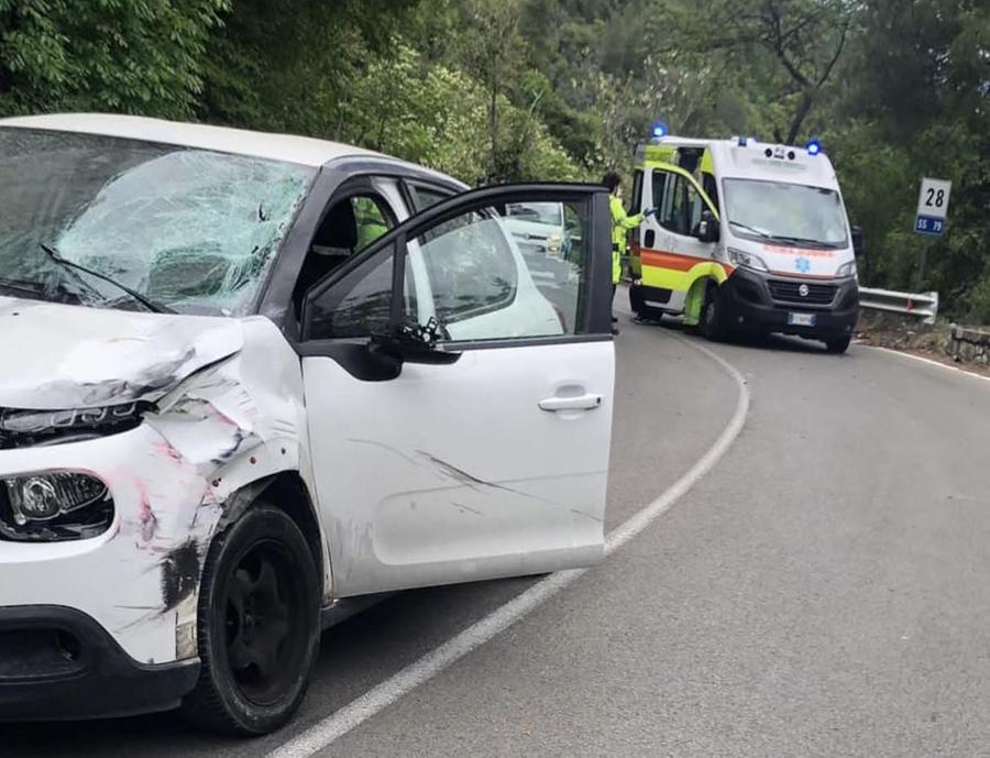 Tragico Schianto Con La Moto Muore A Anni