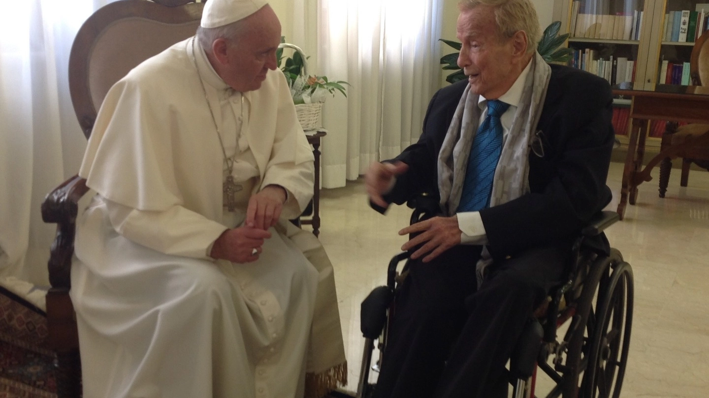 Franco Zeffirelli ricevuto da Papa Francesco