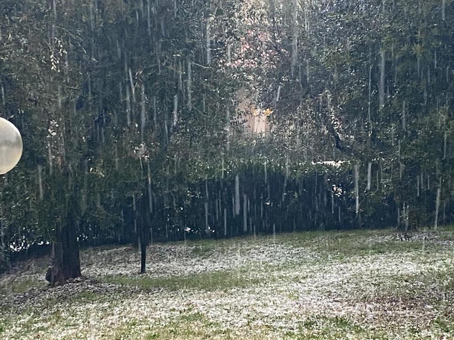 Maltempo In Toscana Grandine E Pioggia Su Tutta La Regione