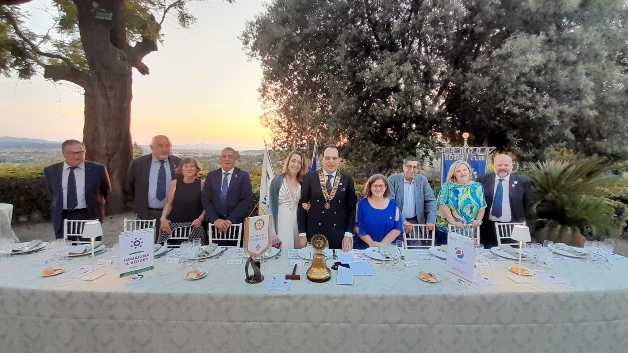 Rotary Firenze Est Impegno Nel Sociale E Nella Cultura   Foto Di Gruppo 