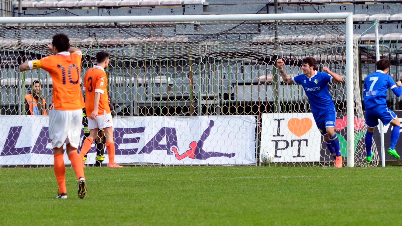 Il gol del Prato (foto Quartieri)