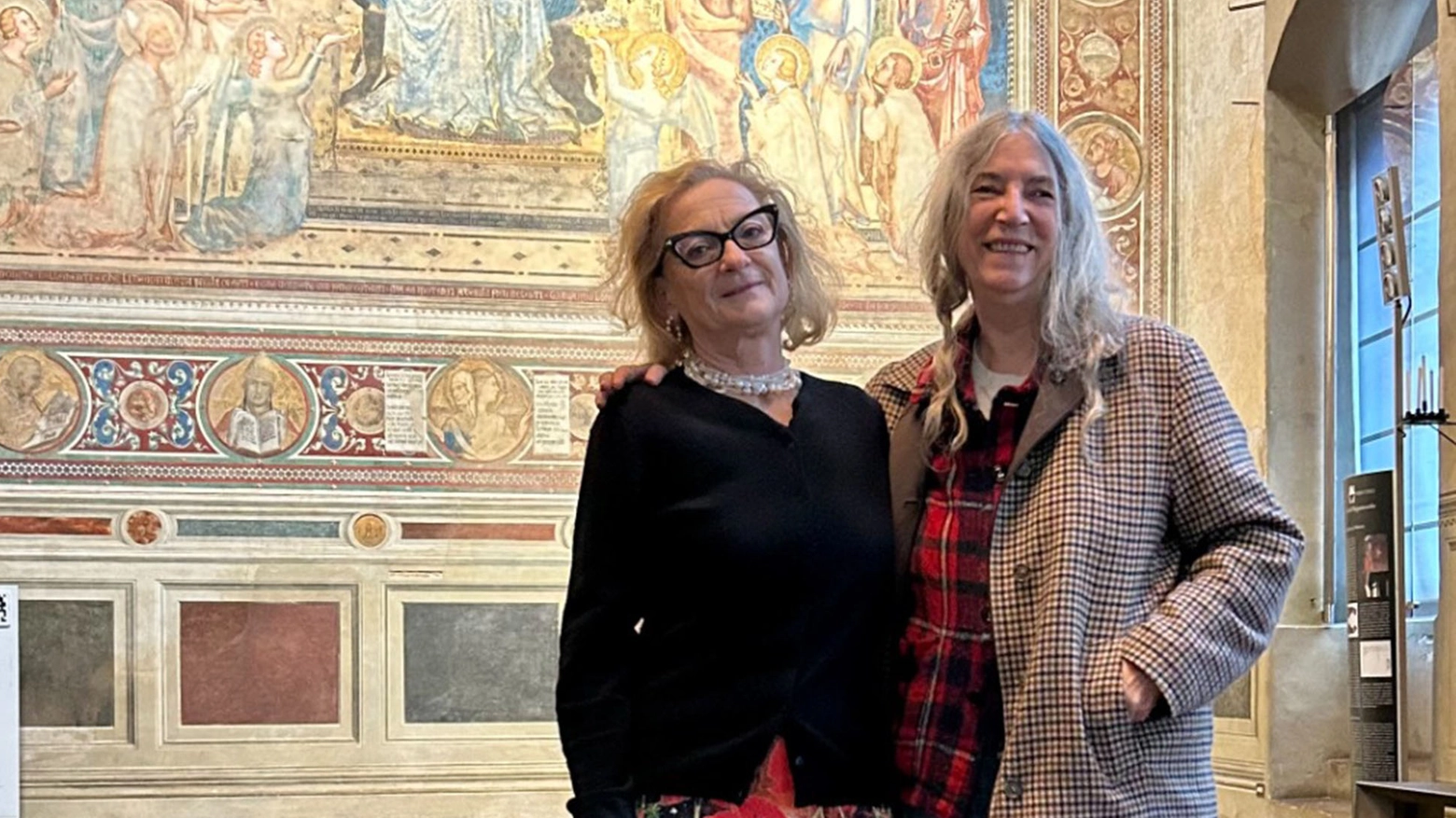 Patti Smith con la sindaca di Siena Nicoletta Fabio (Foto Lazzeroni)