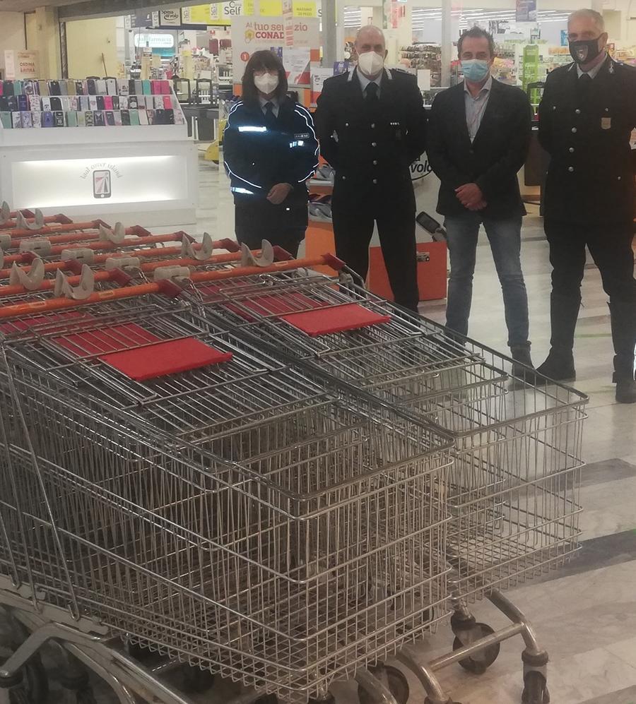 Il supermercato che ha detto addio alle monete nei carrelli della