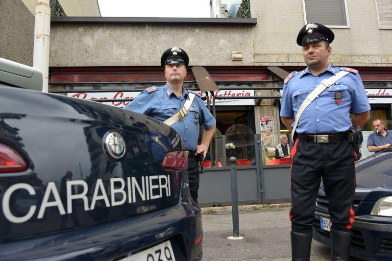 Foligno Calci E Pugni Alla Convivente Arrestato Muratore Di Anni