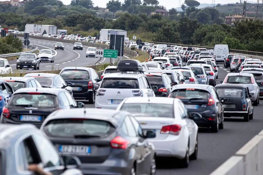 Esodo estivo, traffico da bollino rosso nel fine settimana: ecco dove