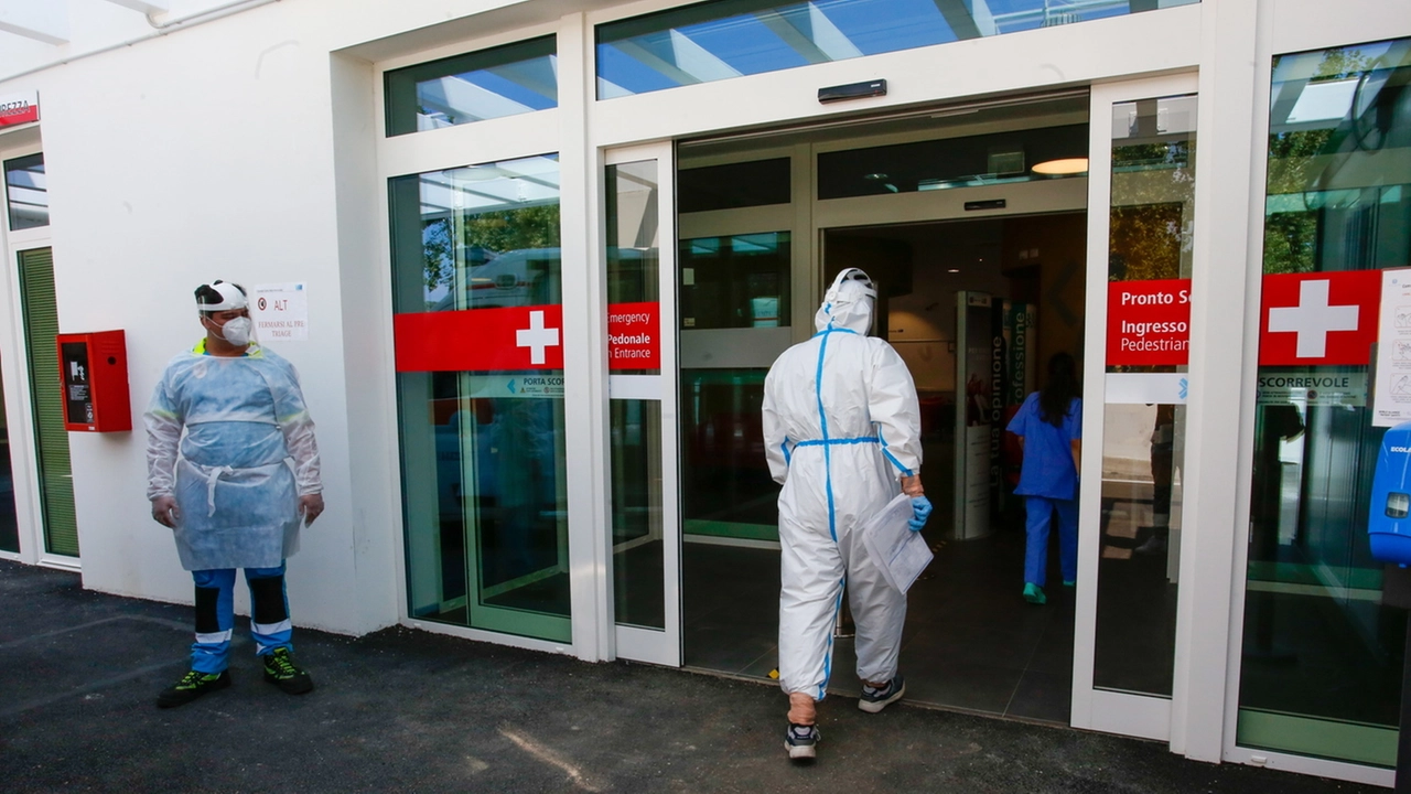 L'esterno dell'ospedale di Ponte a Niccheri (Germogli) 