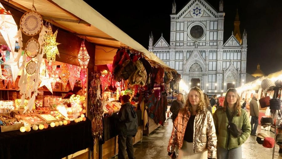 Mercatino di Natale in Santa Croce (Pressphoto Firenze)