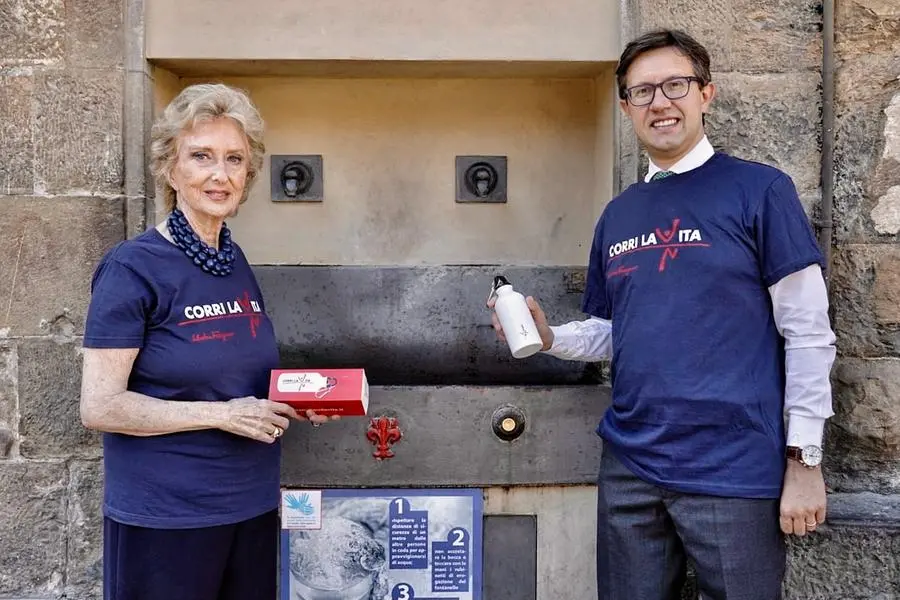 "La regina Elisabetta, uno stile unico. Ci mancherà": il messaggio di Bona Frescobaldi