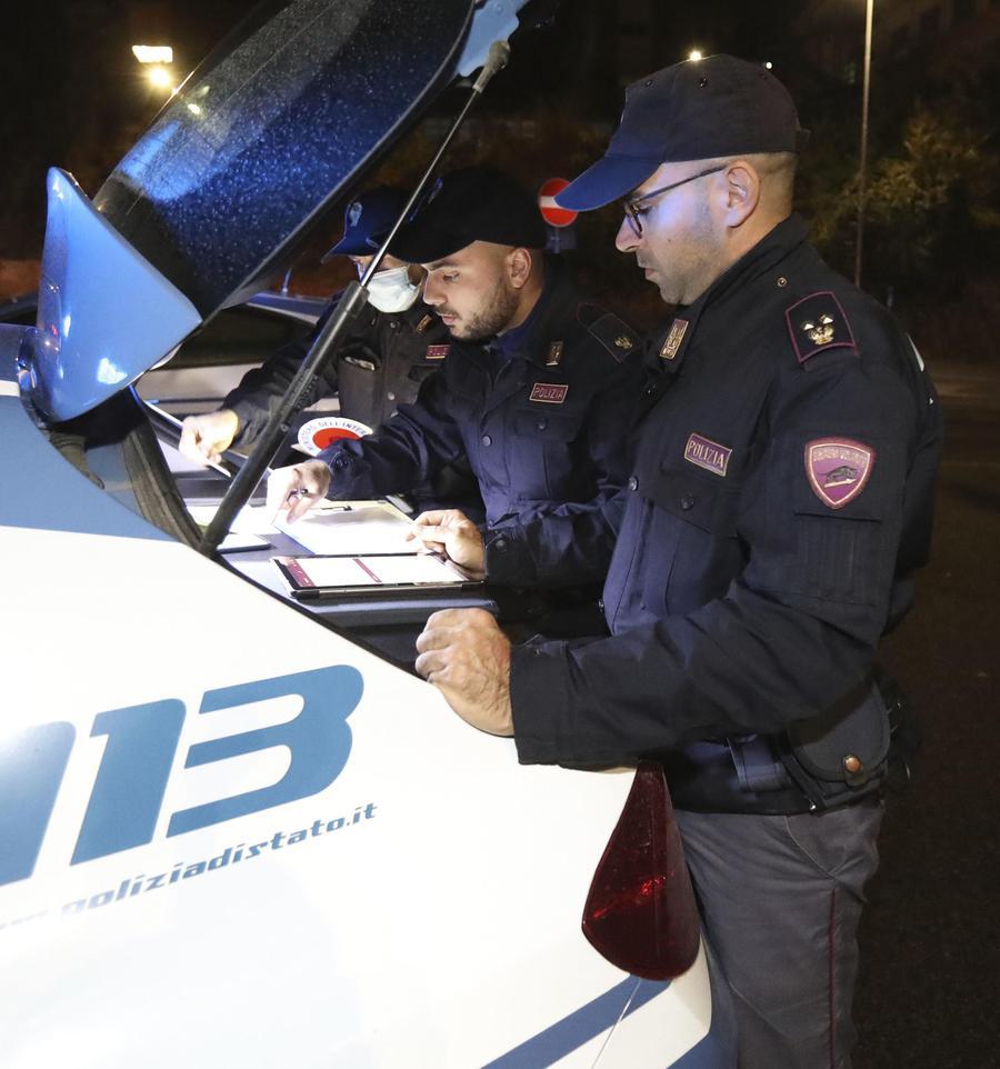 Tenta Di Rubare In Unabitazione Ladro Bloccato Dalla Polizia 6840