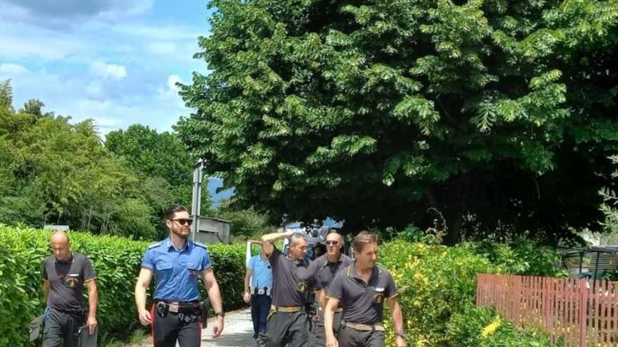 Vigili del fuoco e carabinieri sul luogo dell’incidente choc alla SS.Annunziata