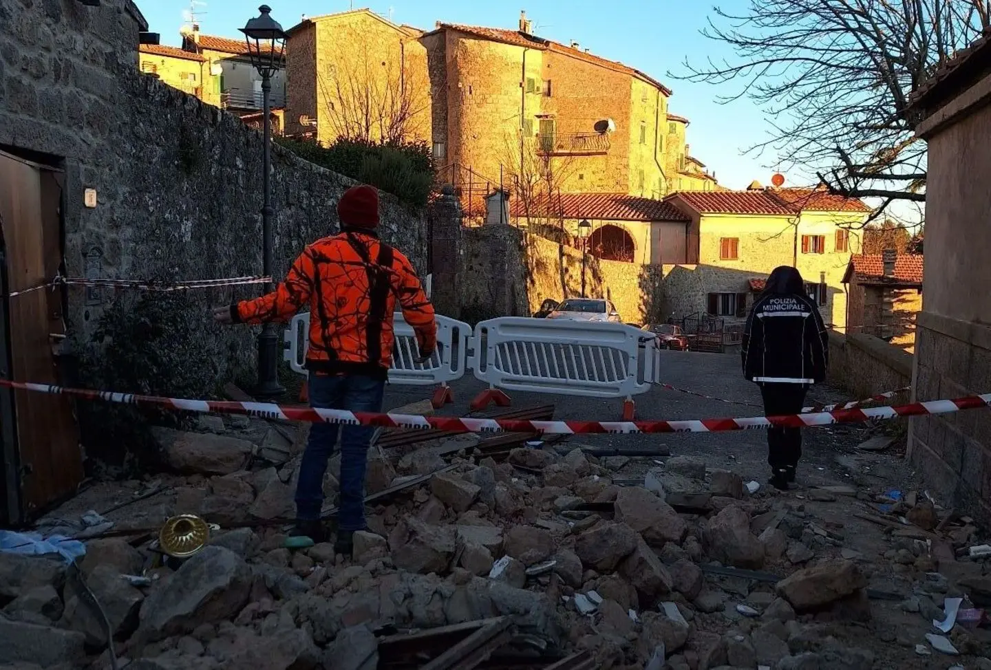 Casa Esplosa Per Fuga Di Gas, Sempre Grave La Donna Ferita. “Un’intera ...