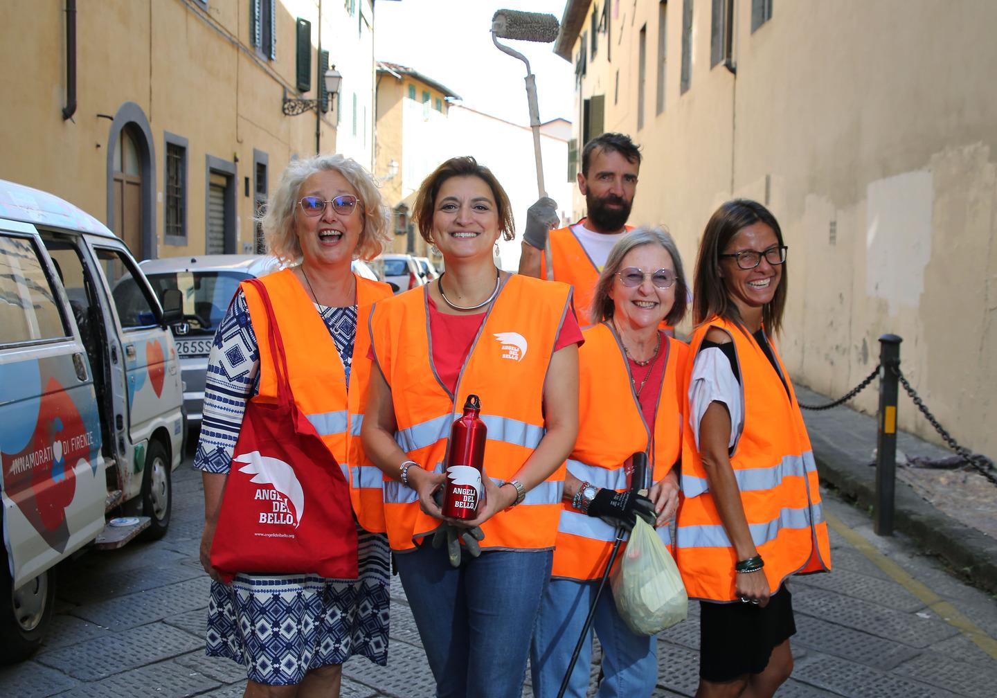 LA NOSTRA BATTAGLIA La Nazione E Angeli Del Bello Pugno Duro Contro