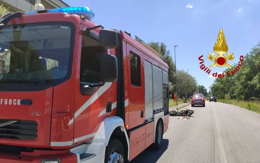 Incidente stradale, muore motociclista