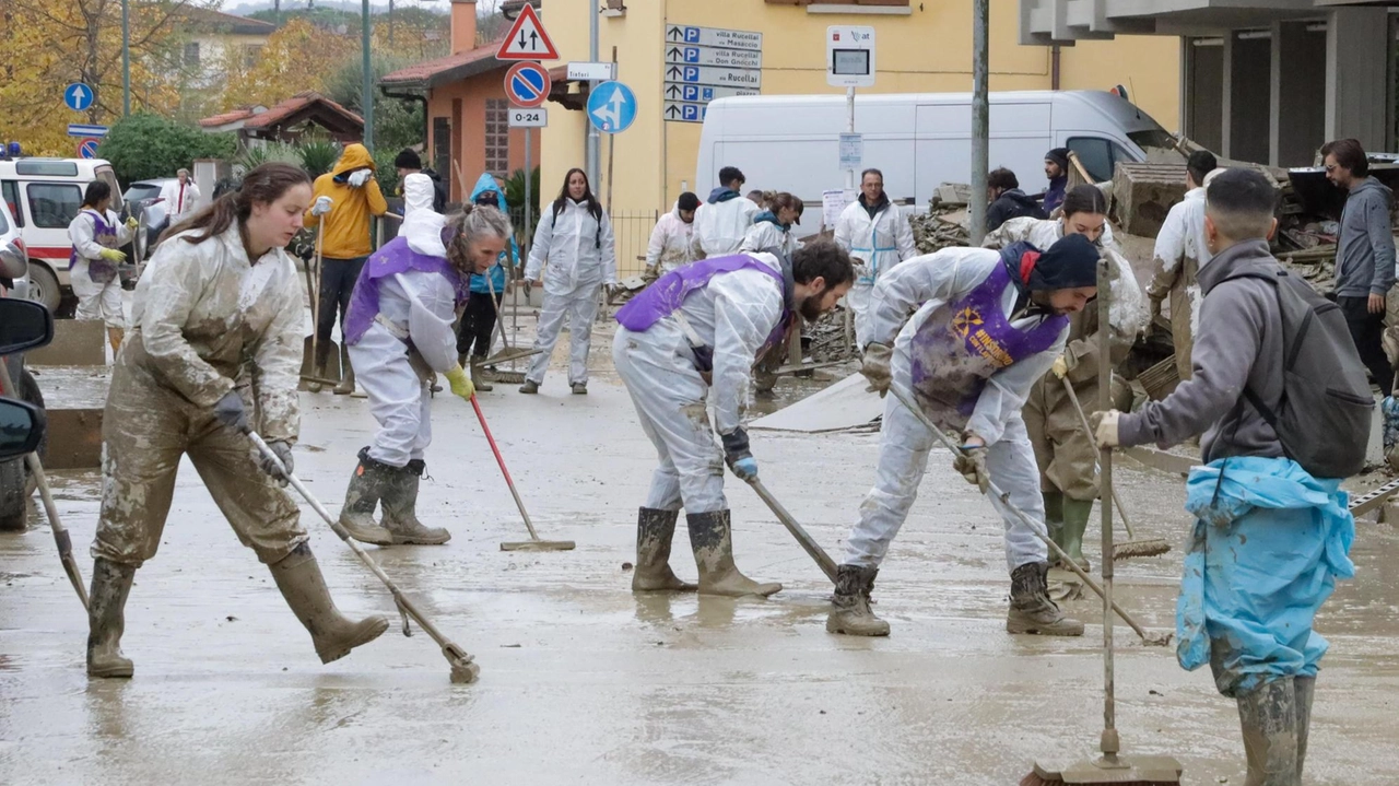 Il governatore della Regione e commissario straordinario all’emergenza, Eugenio Giani, ha firmato l’ordinanza per la vendita a prezzi ribassati di prodotti delle aziende che si trovano nelle zone alluvionate della Toscana