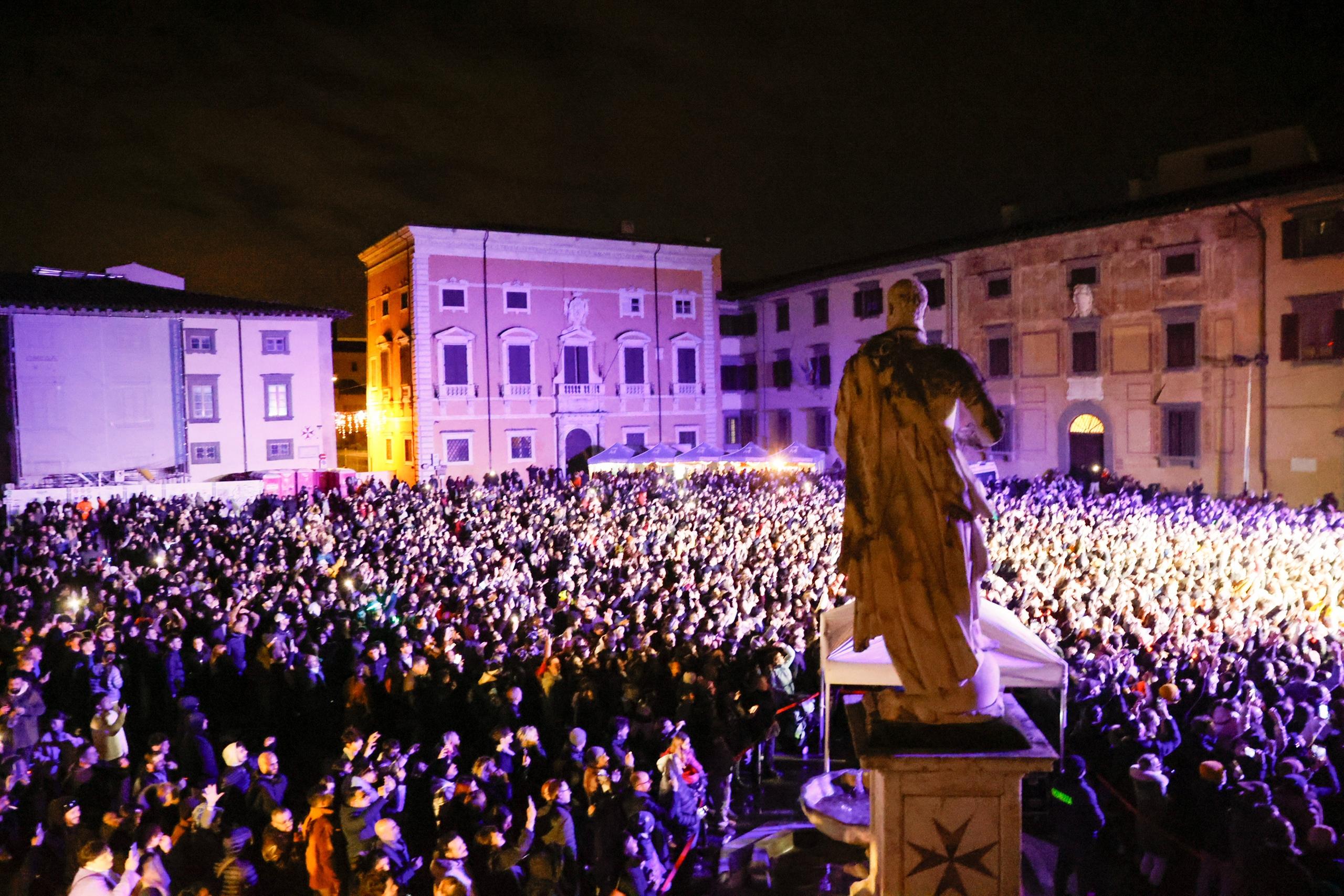 Capodanno, Le Piazze Della Toscana Festeggiano Il 2024