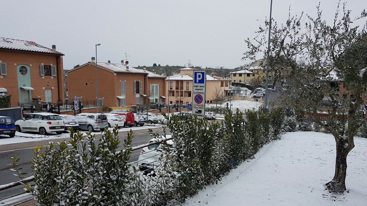 Tavarnelle Val di Pesa coperta dalla neve 