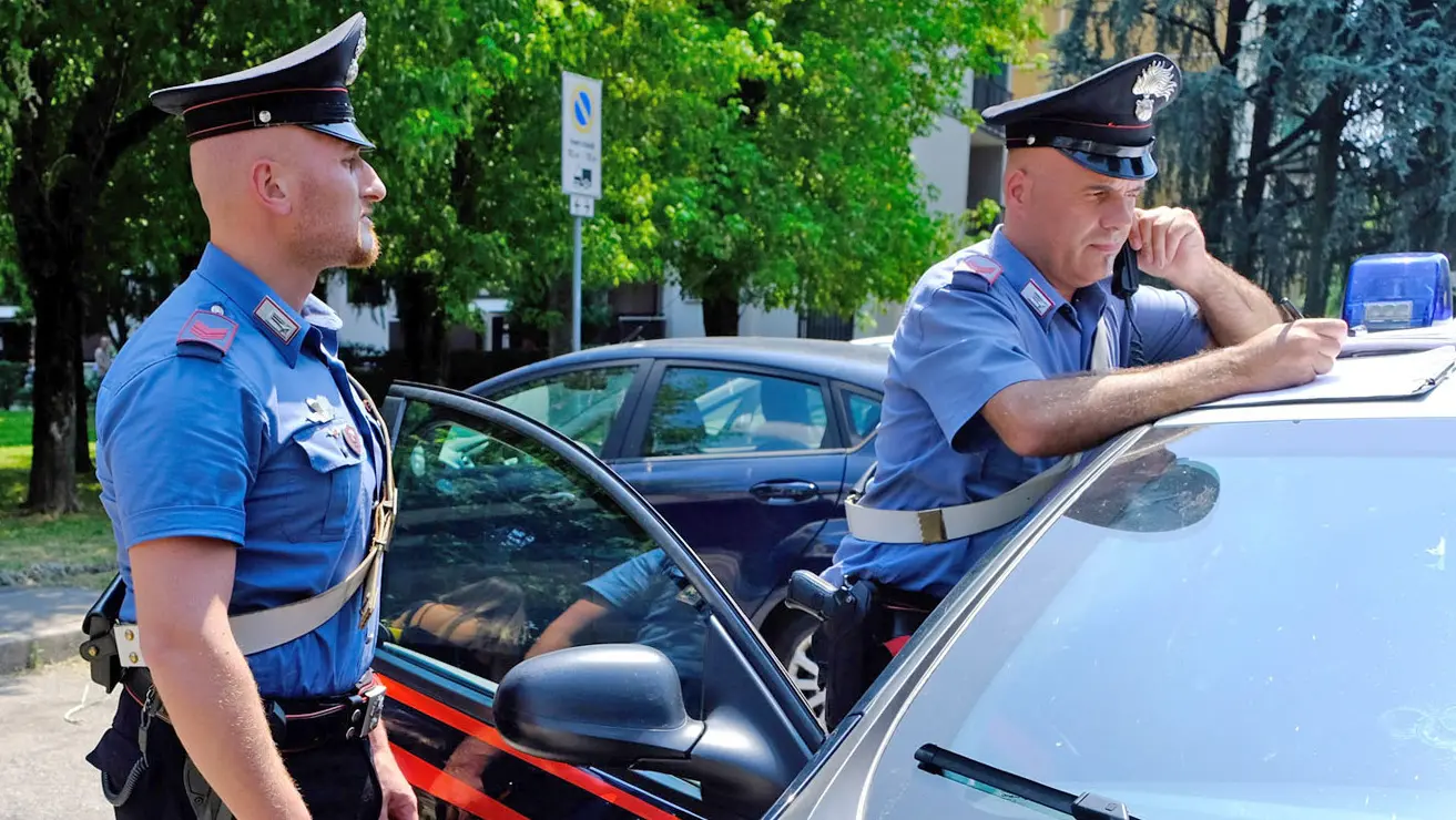 Monterosso fra atti vandalici e furti: dieci ragazzi indagati dai carabinieri