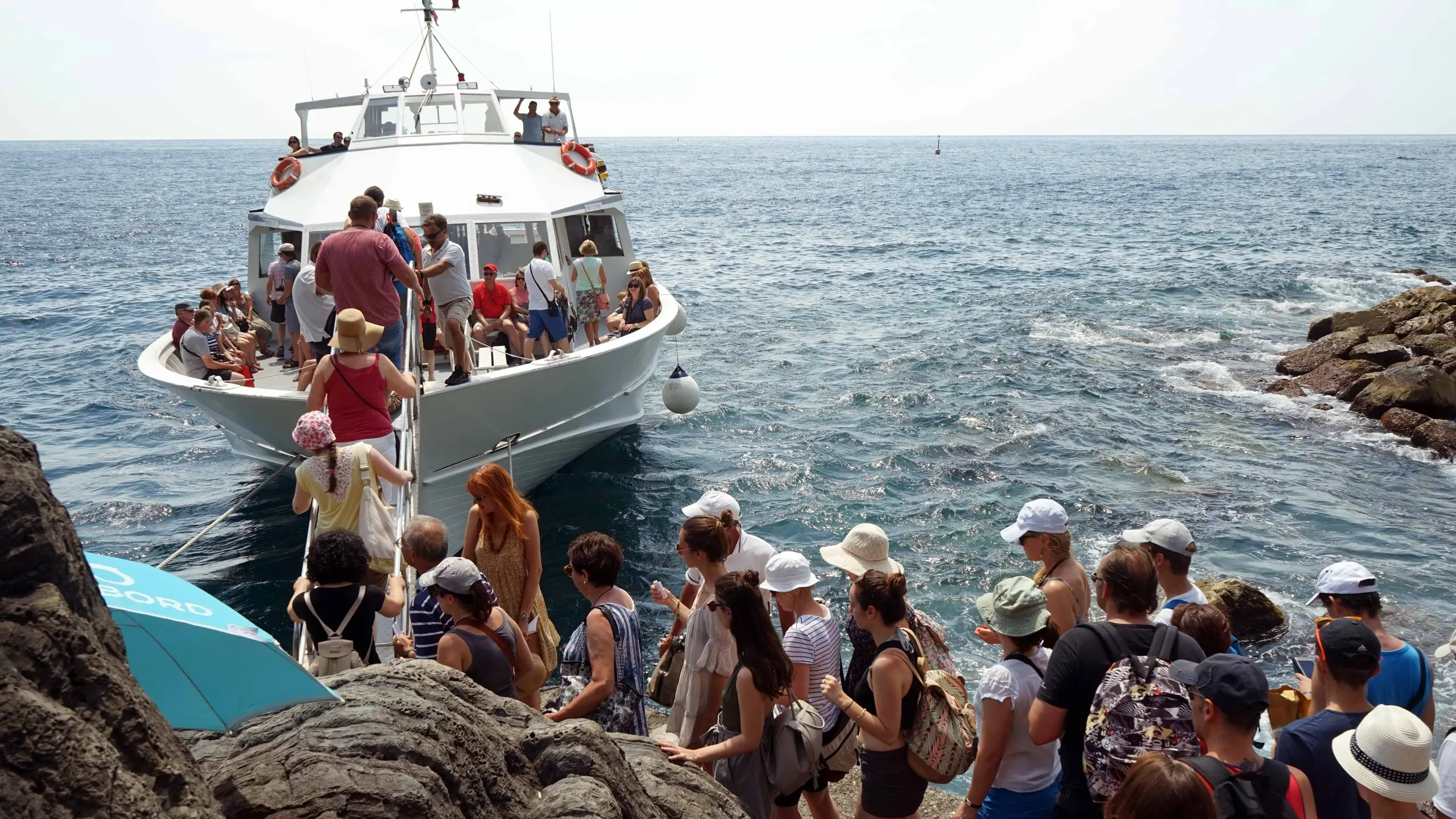 Cinque Terre, visitatori contingentati