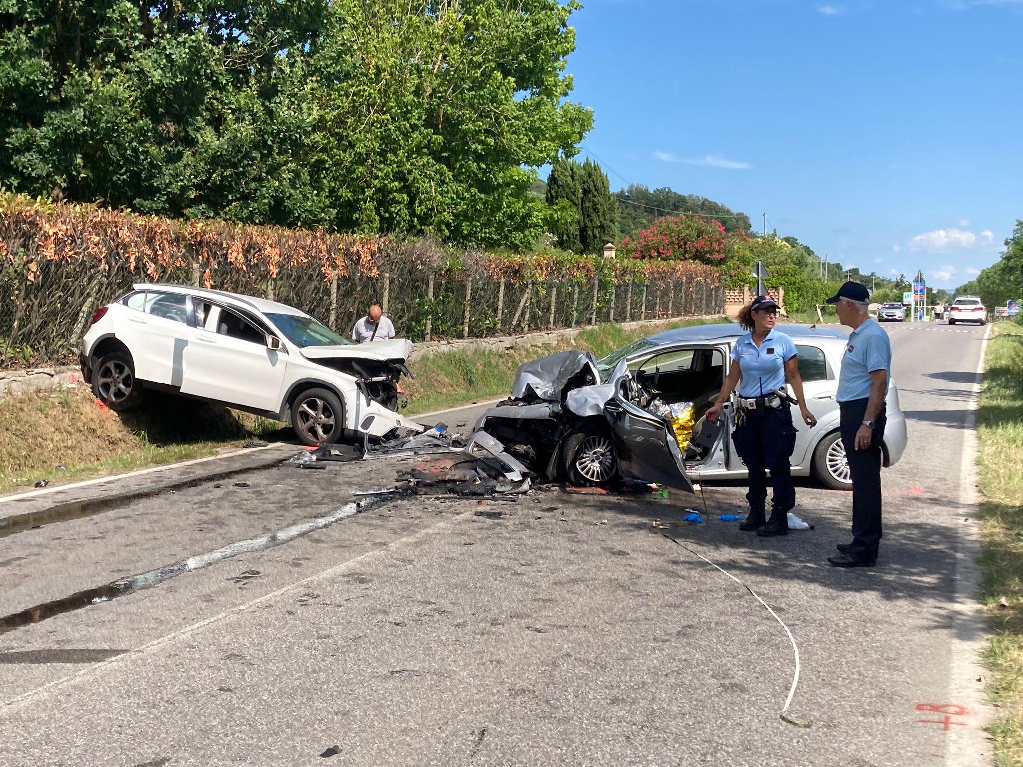 Morta Nell’incidente Frontale: Tragedia In Provincia Di Pisa