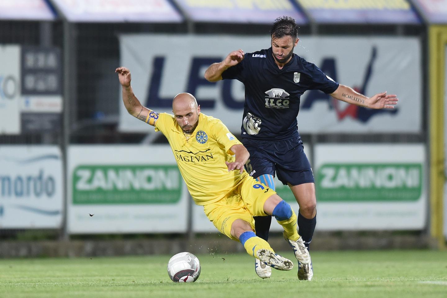 Carrarese, Finisce Il Sogno Della Serie B. Apuani Sconfitti A Viterbo