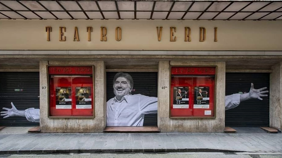 L'omaggio del teatro Verdi a Gigi Proietti