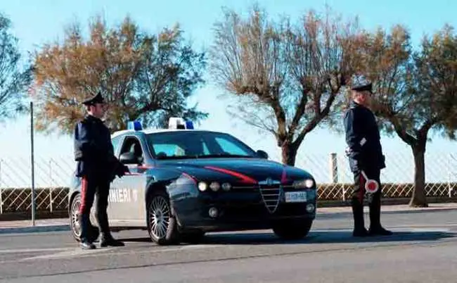 Rapinatore con il reddito di cittadinanza: denunciato dai carabinieri