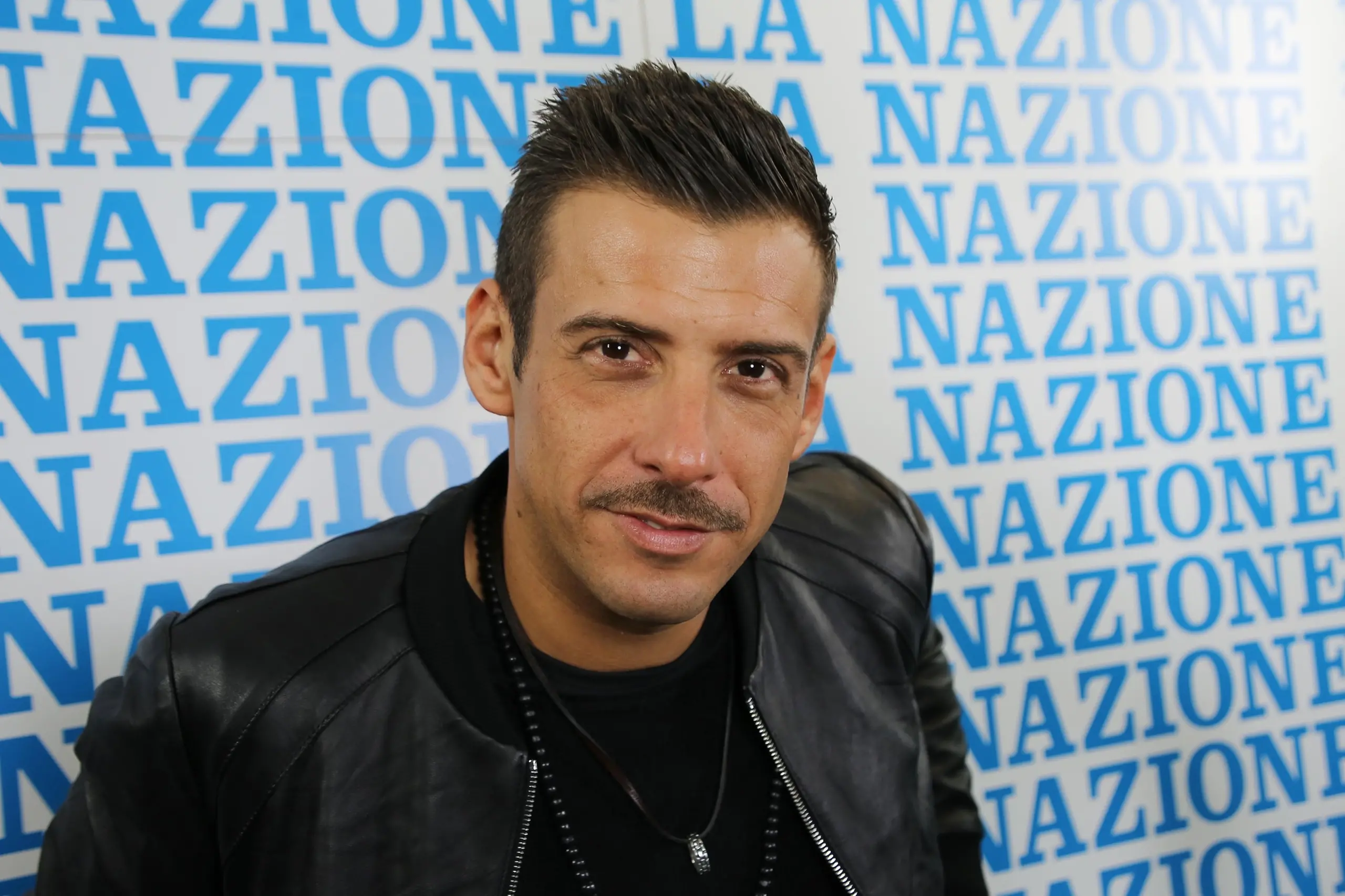 Incidenti: si muore di meno, Gabbani in bici testimonial per la sicurezza stradale