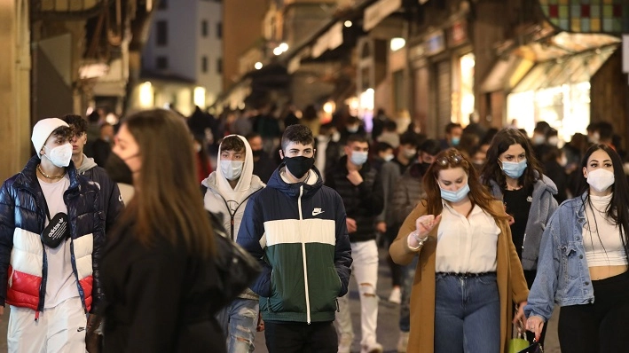 Shopping in centro a Firenze (New Press Photo)