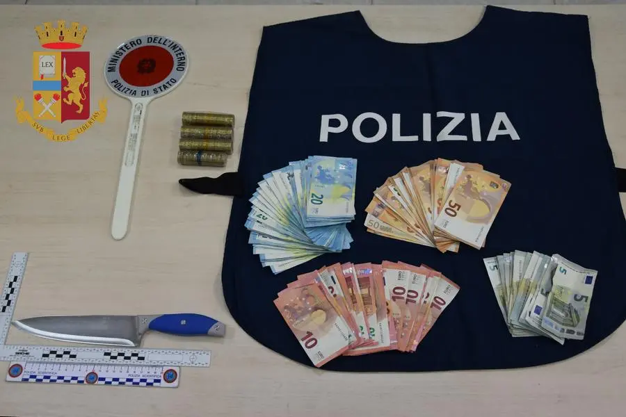 "Rapina alla sala scommesse", ma è simulata da due fratelli: smascherati dalla polizia