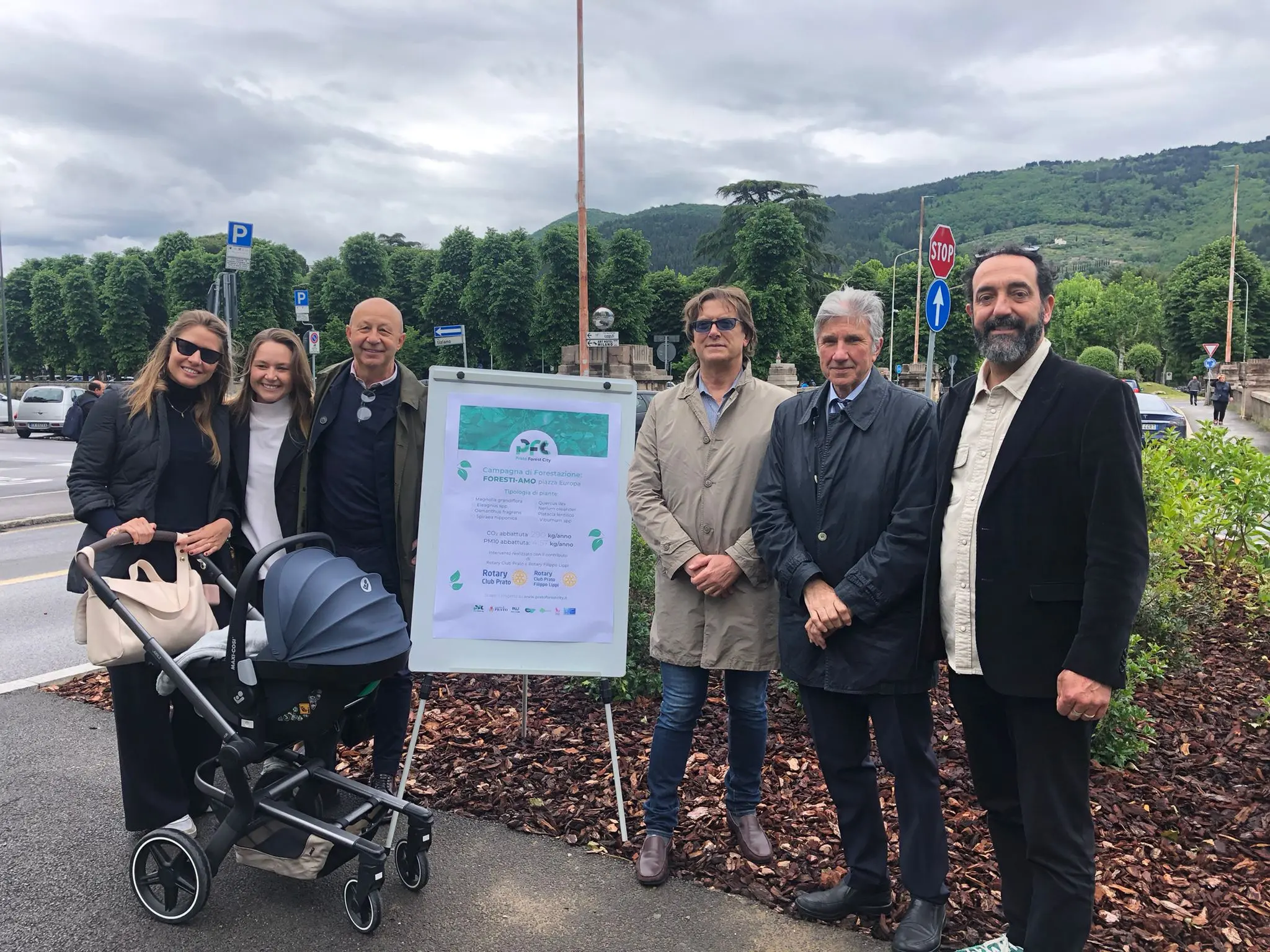 Prato, nasce l'area verde di piazza Europa