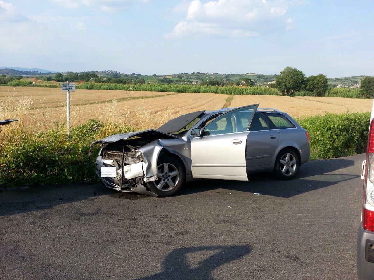 Scontro Frontale Automobilista Ferito