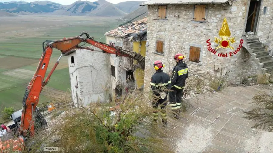 Terremoto, a Castelluccio di Norcia la collina diventerà resistente al sisma