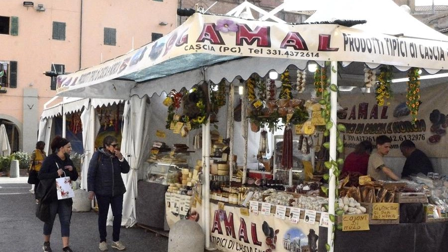 Mercatino di Pasqua a Grosseto, ecco i Sapori d’Italia in piazza Dante