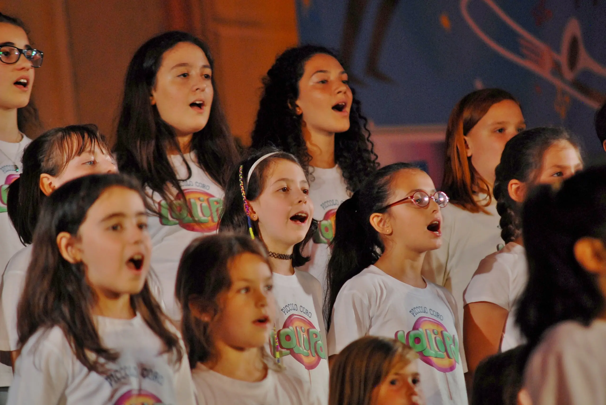 Nel coro Lollipop i bambini cantano... i bambini