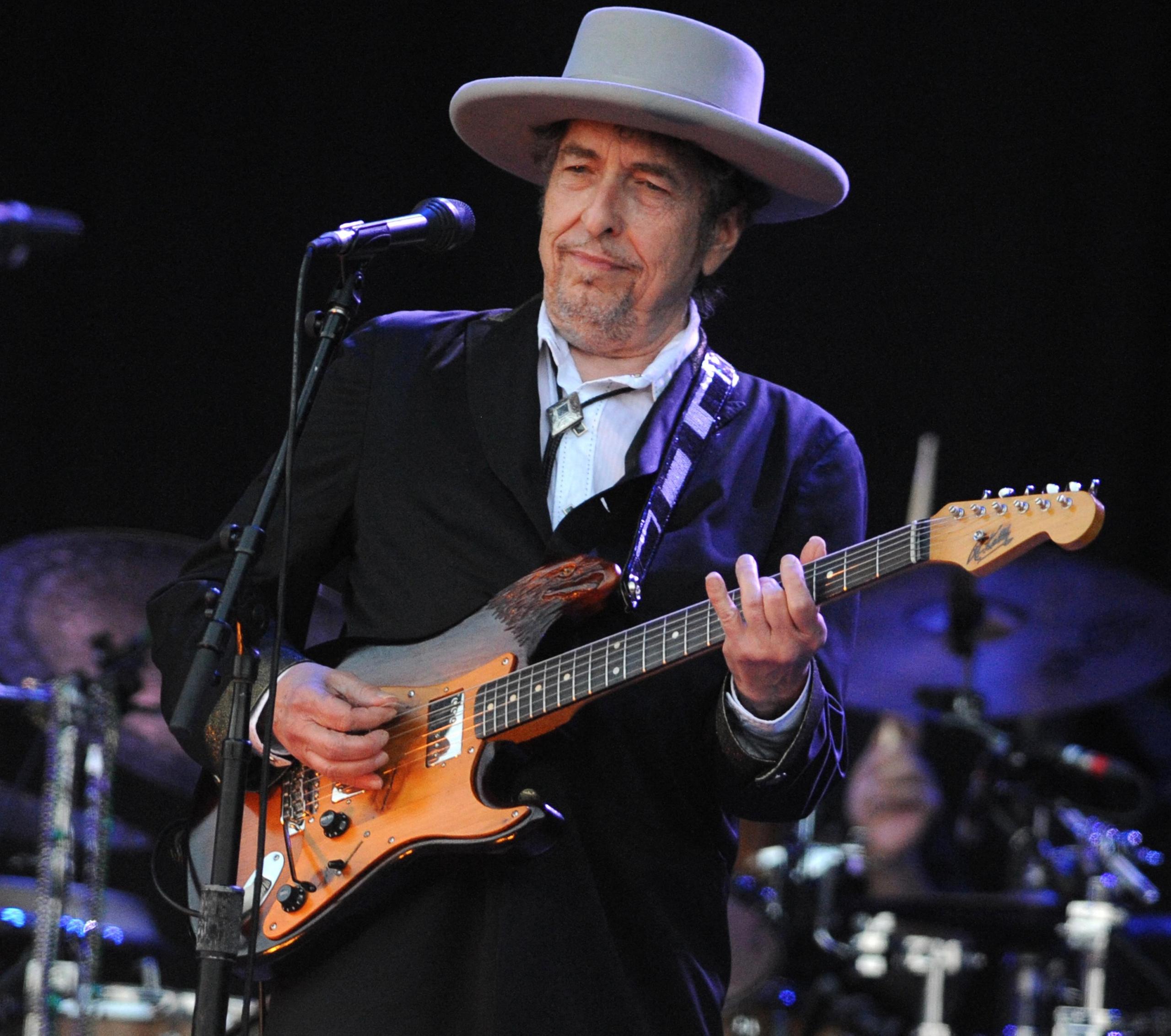 Bob Dylan torna in Italia, la leggenda si esibirà a Lucca e a Perugia