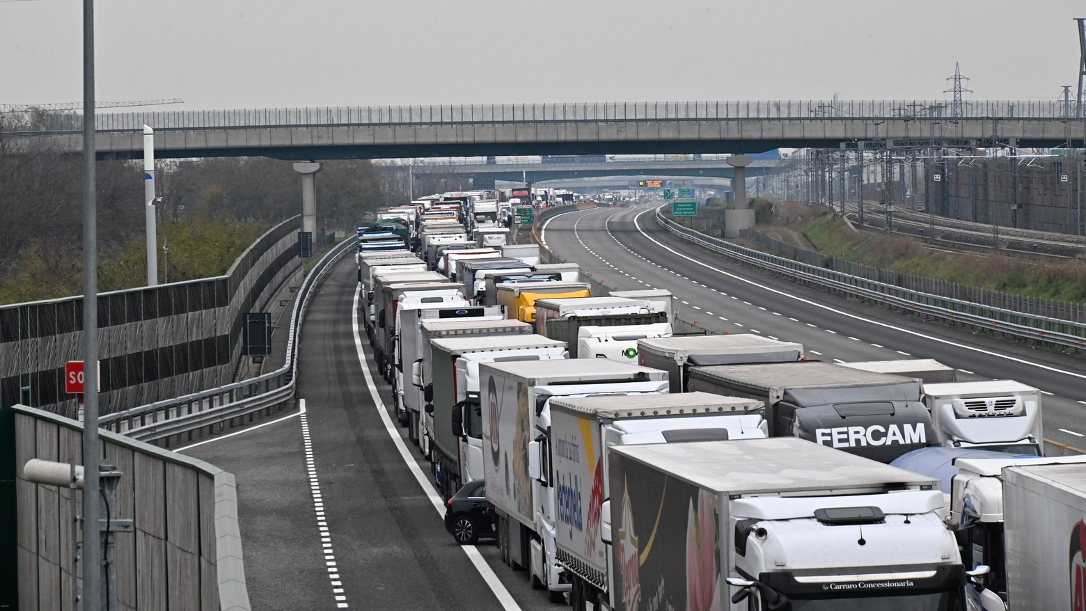 Traffico in autostrada (Foto di repertorio)