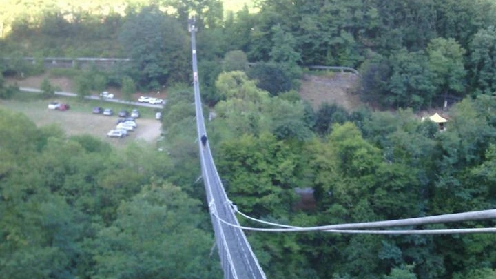 Il ponte sospeso delle Ferriere