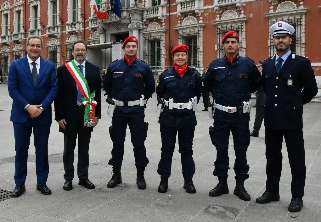 Festa Delle Forze Armate In Centro. Cerimonia Sobria Con Il Prefetto