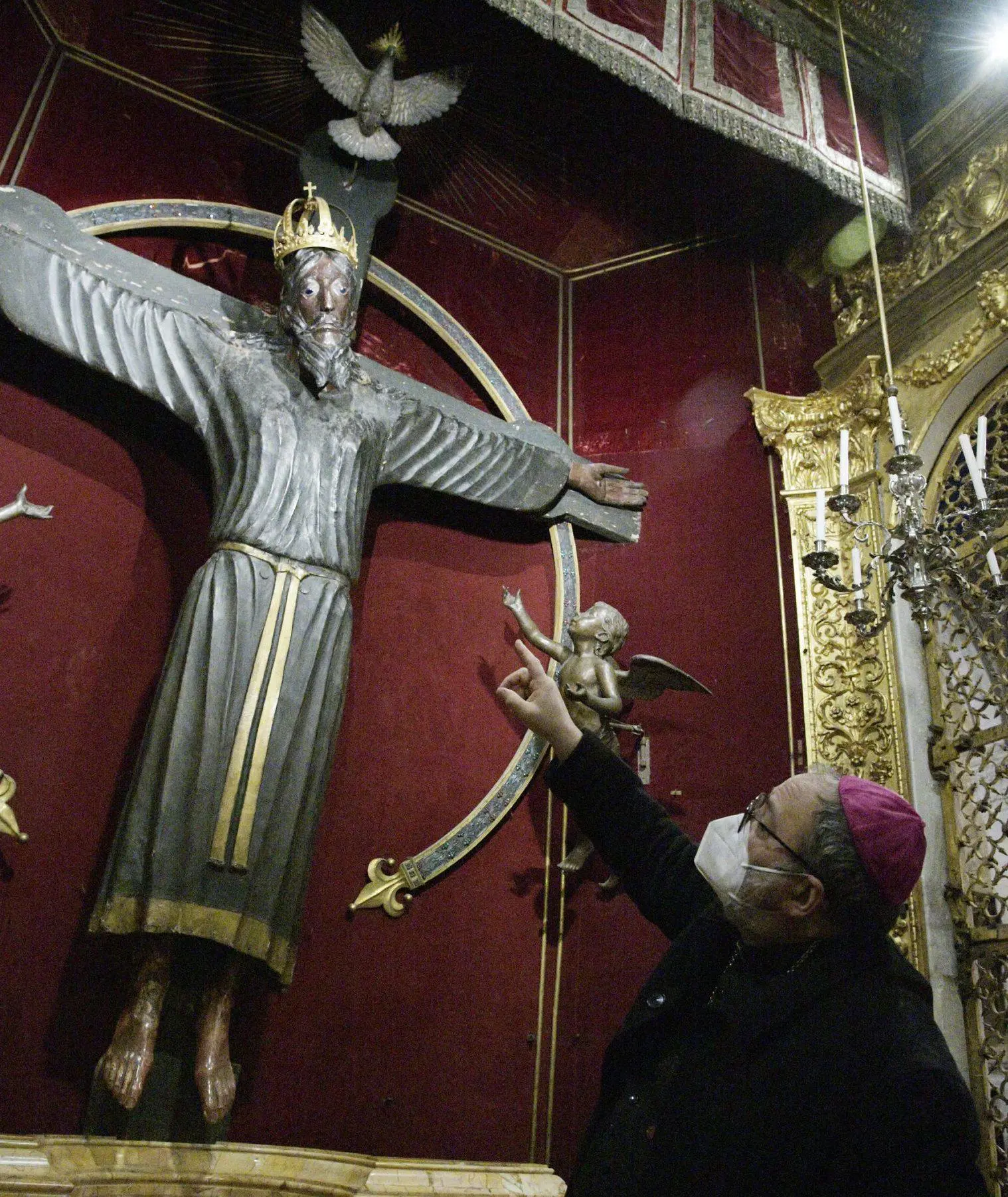 Il Volto Santo sarà restaurato Un anno di lavoro in Cattedrale