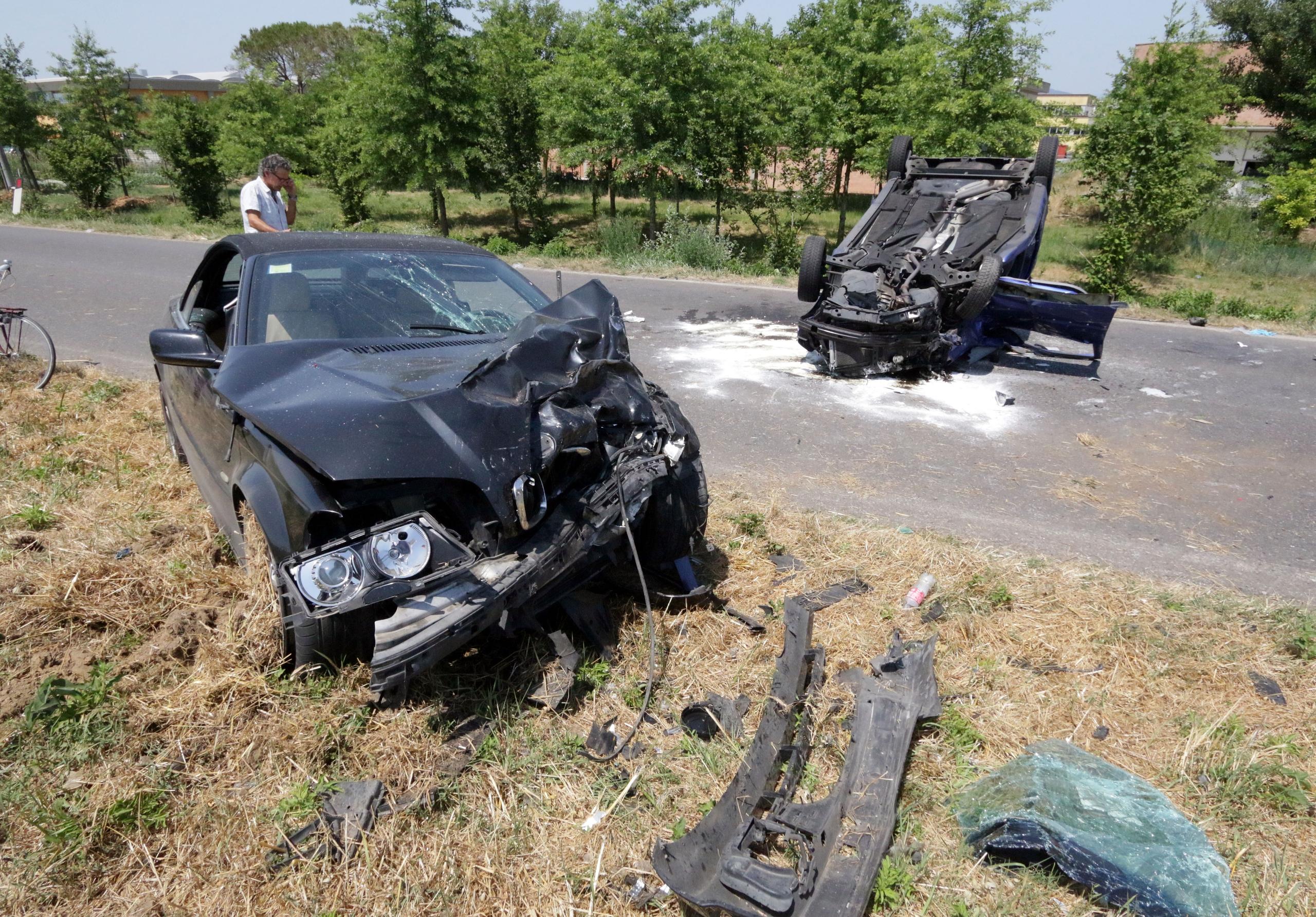 Scontro Frontale Tra Stabbia E Lazzeretto Donna Portata Via In Coma