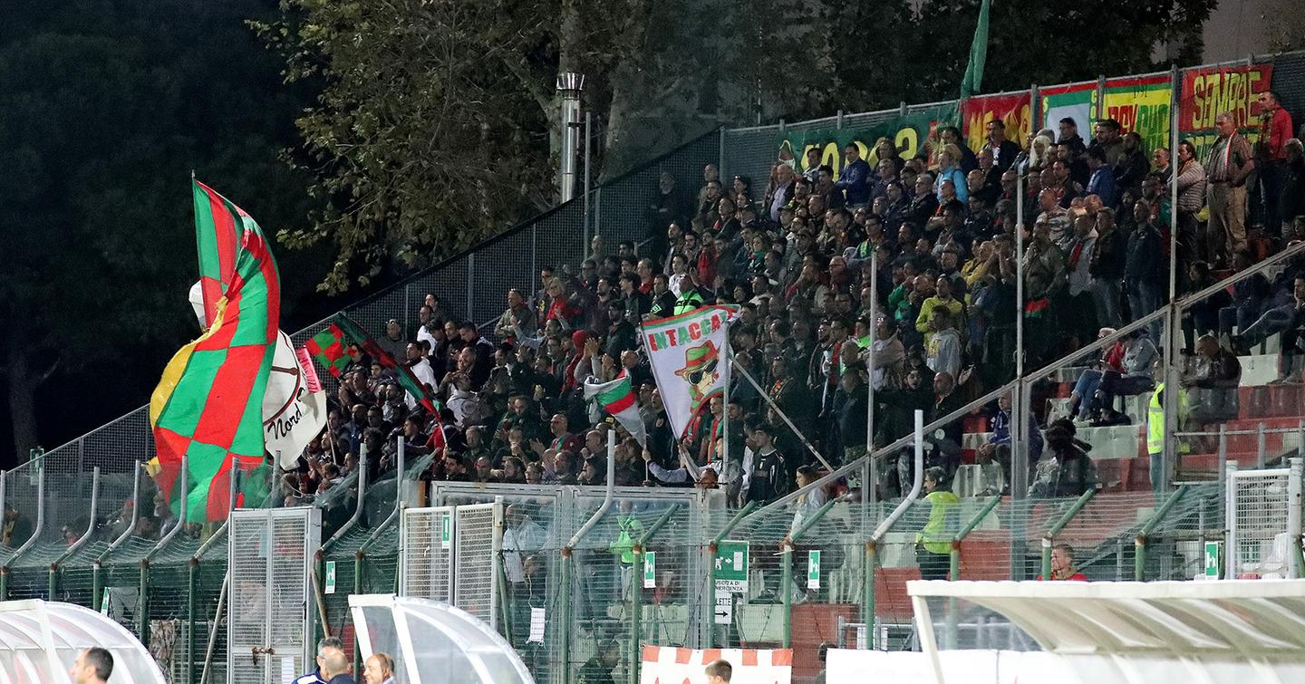 Calcio, Niente Ripescaggi In Serie B, Siena E Ternana Rimangono In C