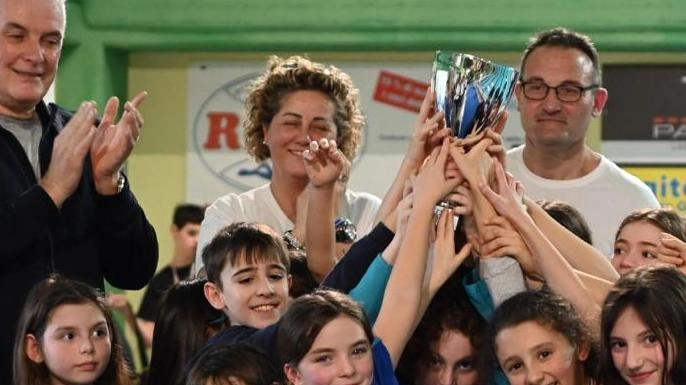 In duecento per Giak. Grande successo in vasca per il memorial Di Napoli