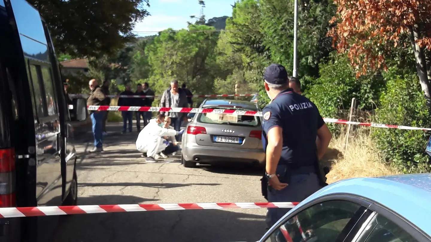 Bandito morto durante sparatoria, carabinieri indagati