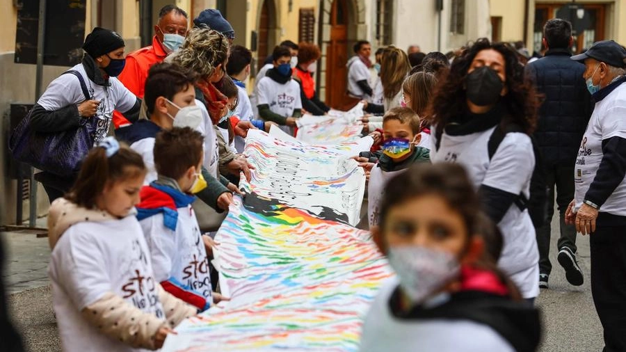 La manifestazione per la pace (foto Gasperini/Germogli)