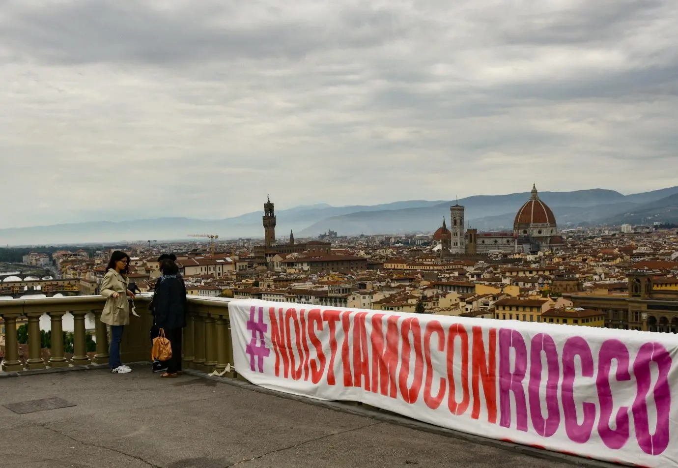 "#NoistiamoconRocco" Spunta l’hashtag dei tifosi