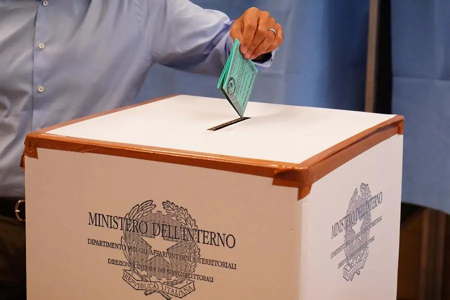 Comunali, si vota: come, dove e gli orari. Voto disgiunto valido soltanto nel capoluogo