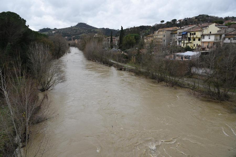 Frane E Fiumi Esondati, Duro Colpo Del Maltempo