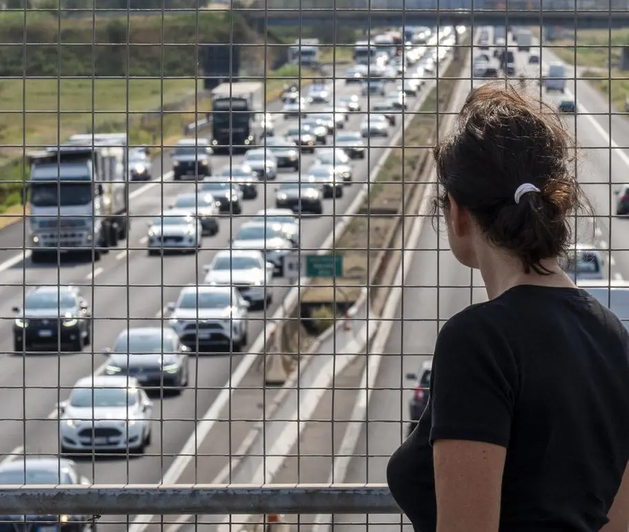 Autostrada, Primo Esodo A Ostacoli Tratto Aretino: Code E Rallentamenti ...