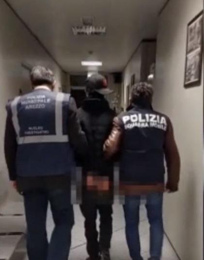 Rapine, Percosse E Minacce Ai Ragazzini Il Boss Della Baby Gang è Un ...